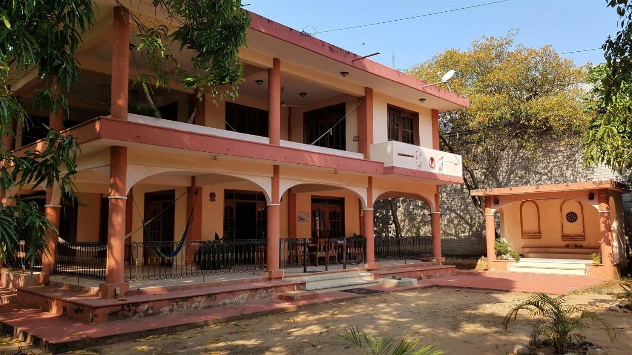 Villa Mango Hostel Puerto Escondido  Exterior photo