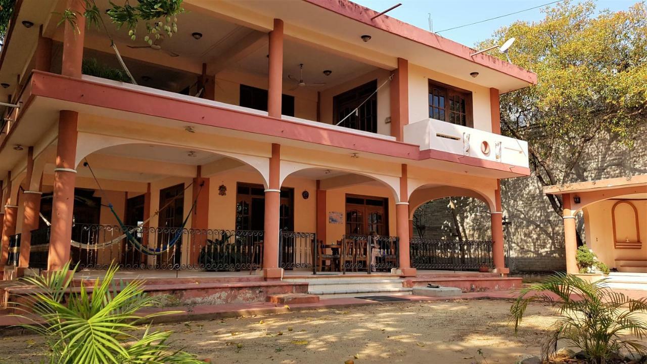 Villa Mango Hostel Puerto Escondido  Exterior photo